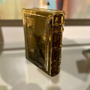 One Good Color Decorative Book